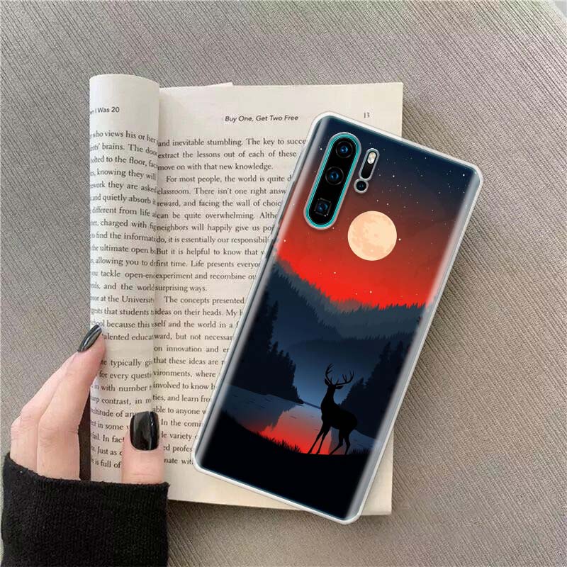 The Der Standing by The Lake s - Phone Cases Under $20 recensione e prezzo